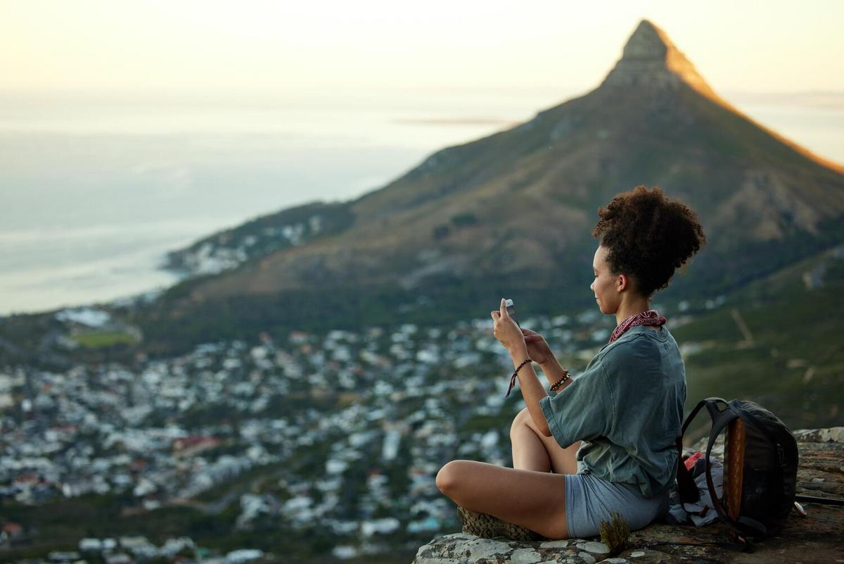 The art of traveling in the moment: Tips for mindfulness on the road